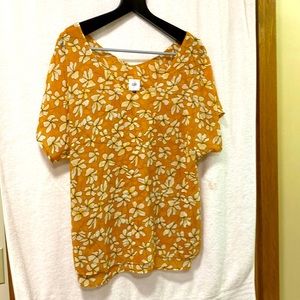 CAbi Short Sleeve Blouse Large